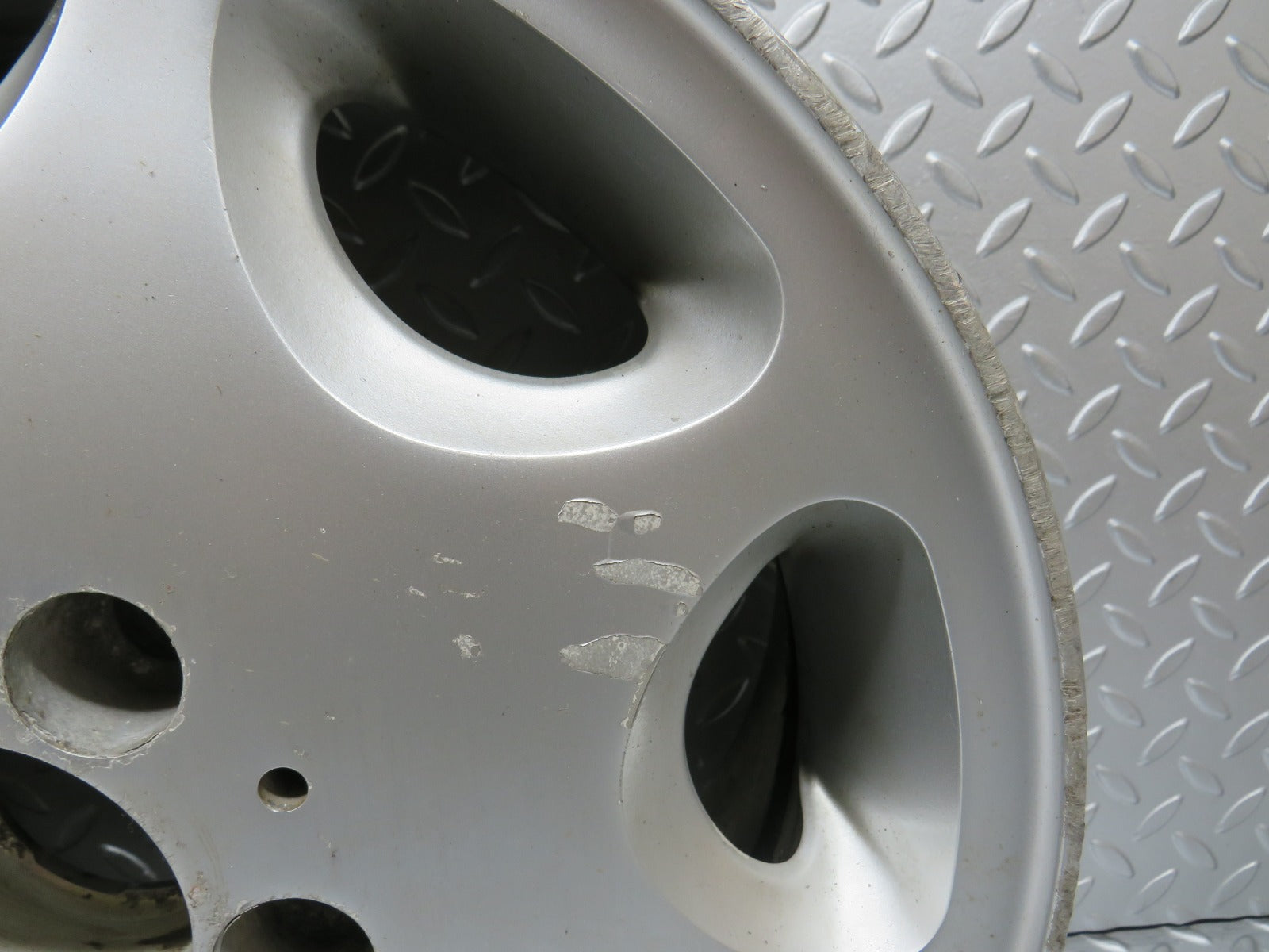 27468 Mercedes-Benz Alloy Wheel Set 6.5Jx15H2 ET44 1244011802 1244011202