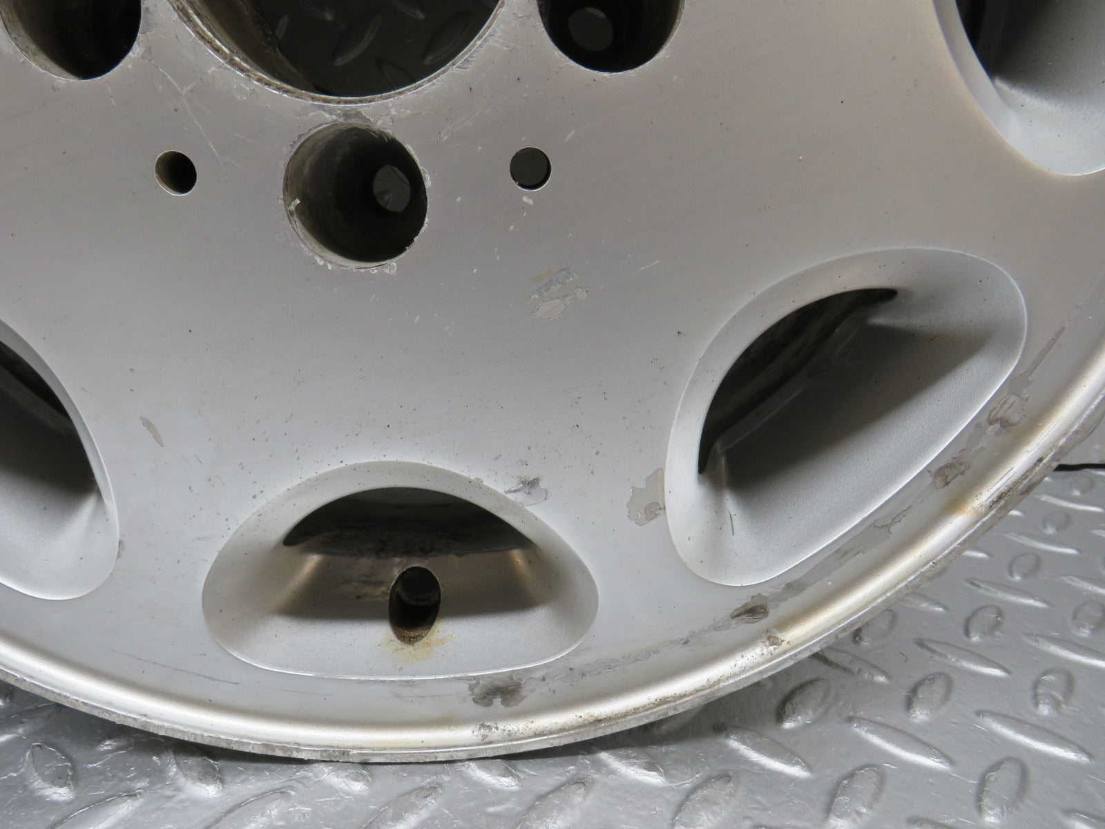 27468 Mercedes-Benz Alloy Wheel Set 6.5Jx15H2 ET44 1244011802 1244011202