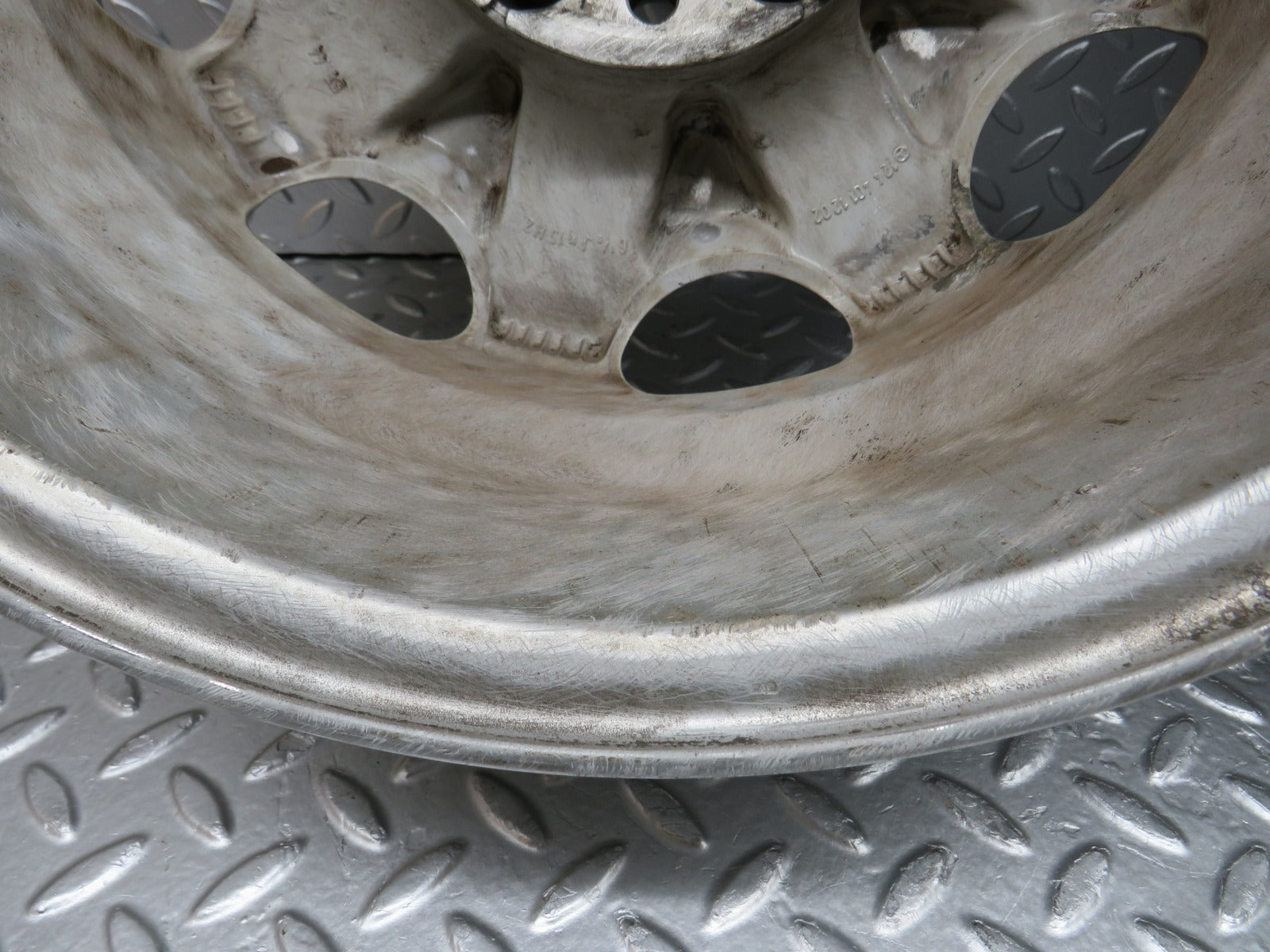 27468 Mercedes-Benz Alloy Wheel Set 6.5Jx15H2 ET44 1244011802 1244011202