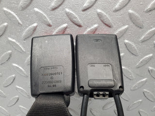 W220 centre seat belt buckle used OEM