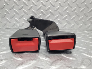 W220 centre seat belt buckle used OEM