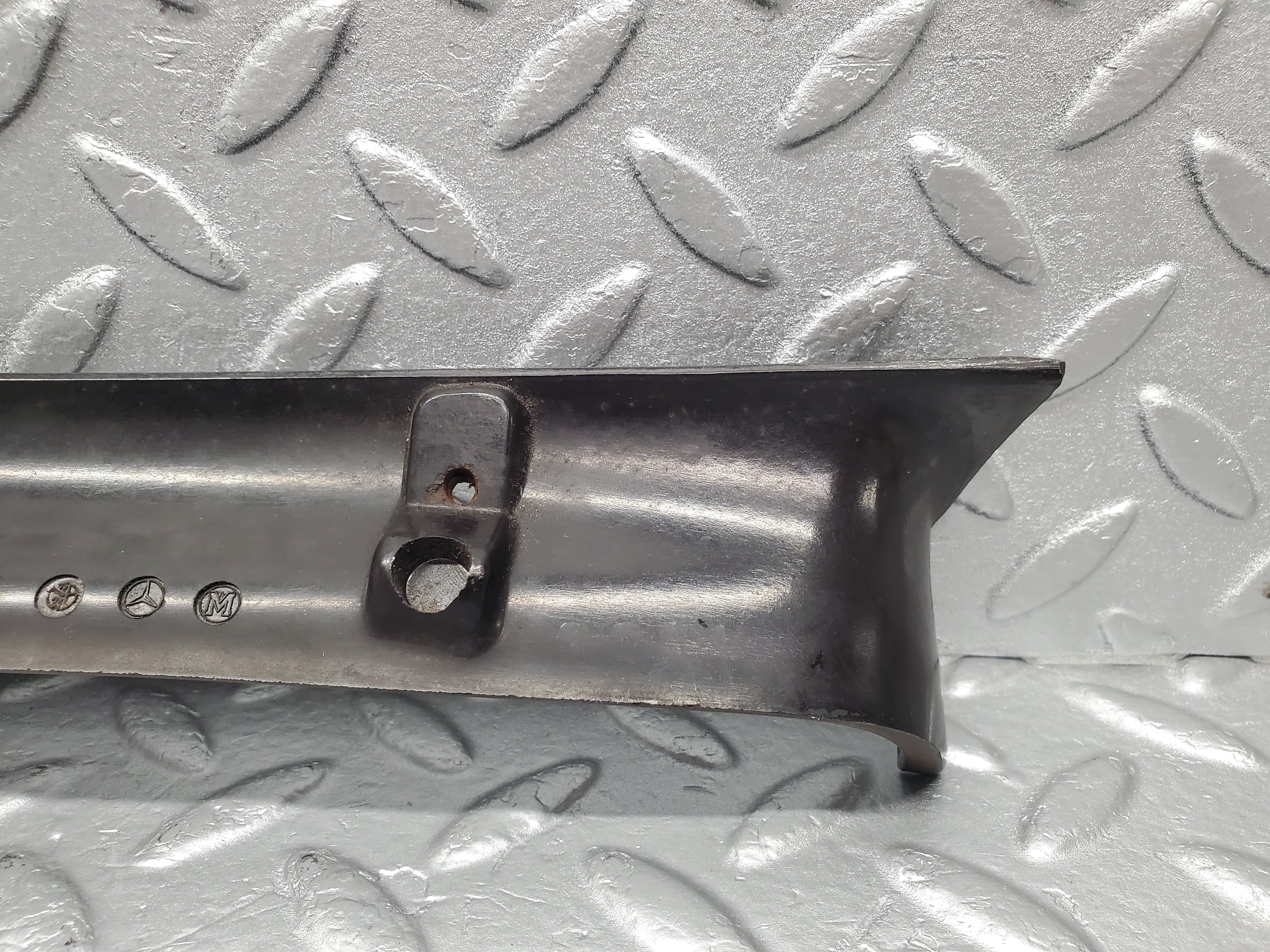 1666 Mercedes-Benz W105 219 PONTON A Pillar Trim Moulding Right 101206710151