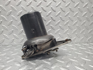 W105 Ponton wiper motor used OEM