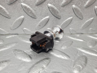 1686 Mercedes-Benz W105 219 PONTON Bakelite Switch