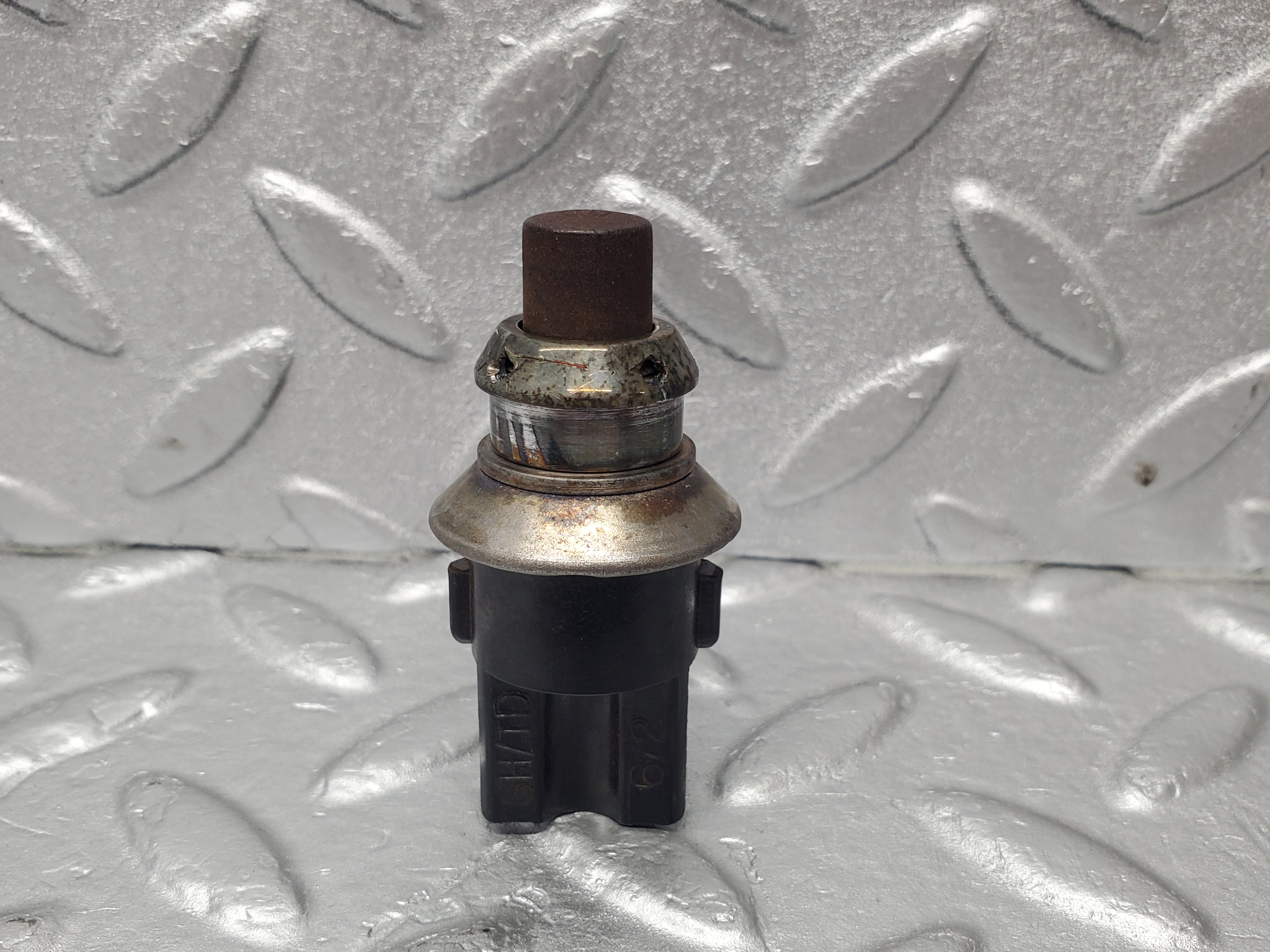 1688 Mercedes-Benz W105 219 PONTON Bakelite Switch