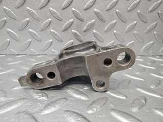 W105 Ponton camshaft bearing tower used OEM