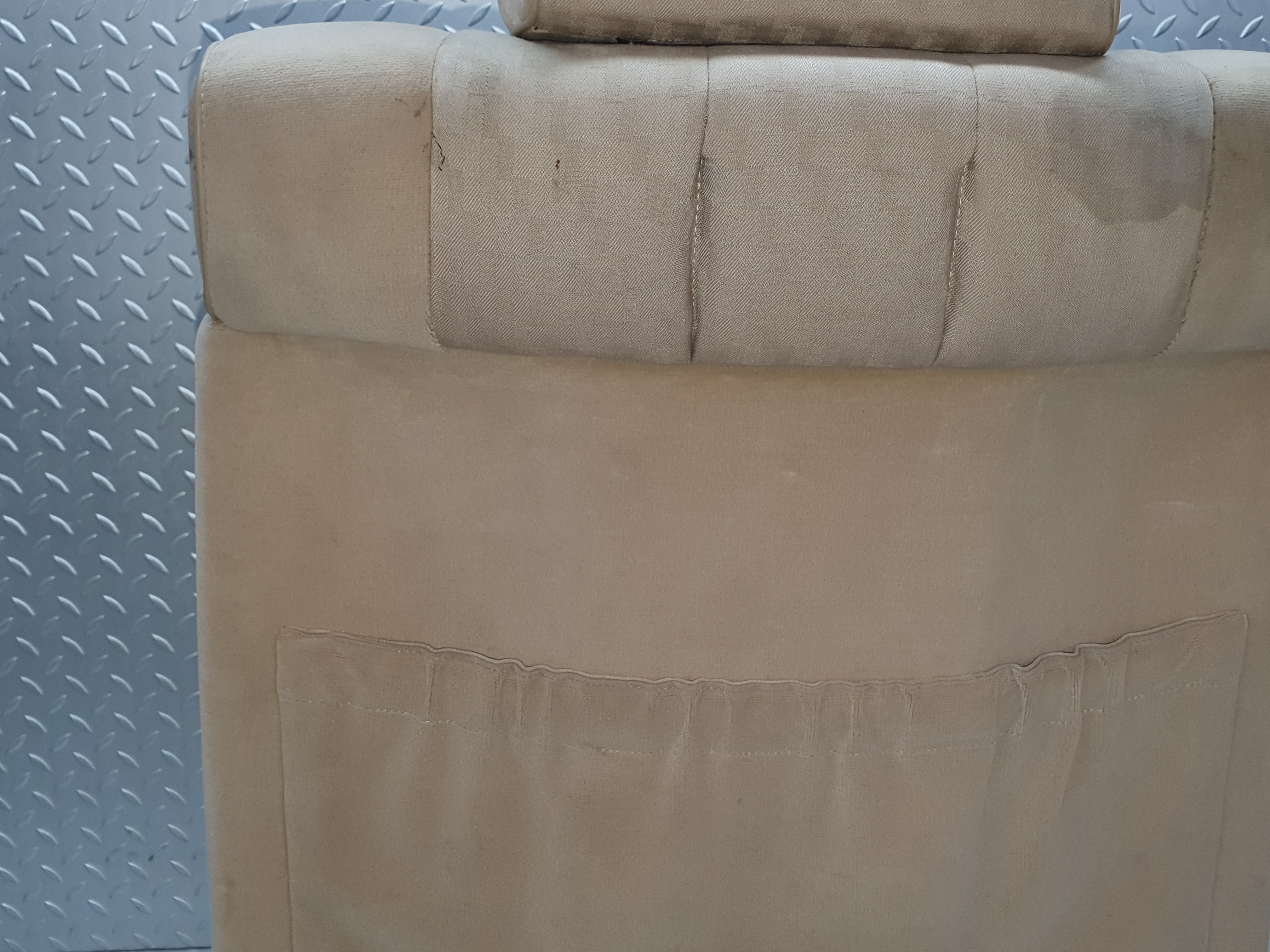 41133 Mercedes-Benz W126 300SE Front Left Seat Passenger Seat Beige 1269102950