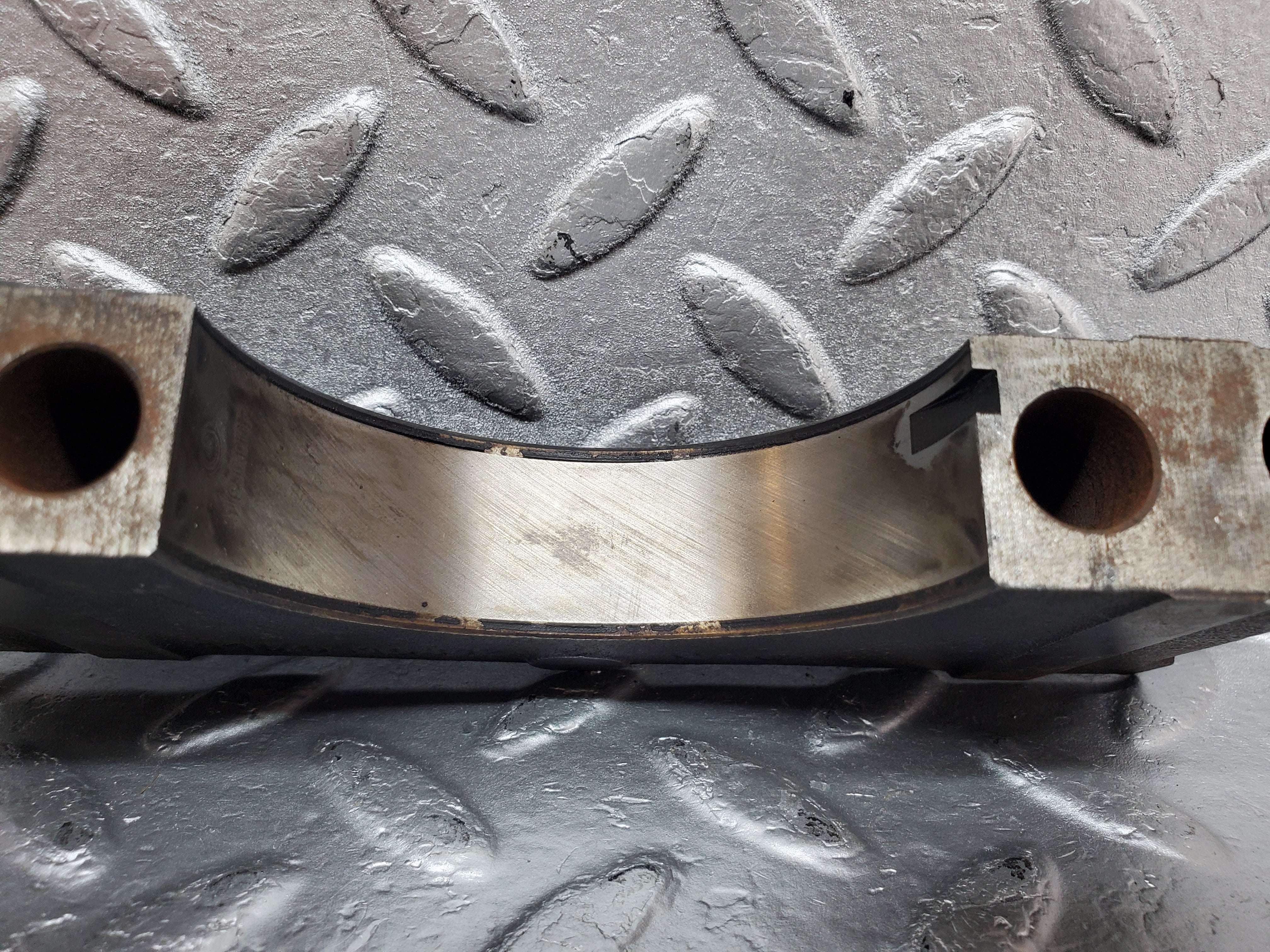 0919 Mercedes-Benz C107 350SLC Coupe Crankshaft Bearing Holder  1160110312