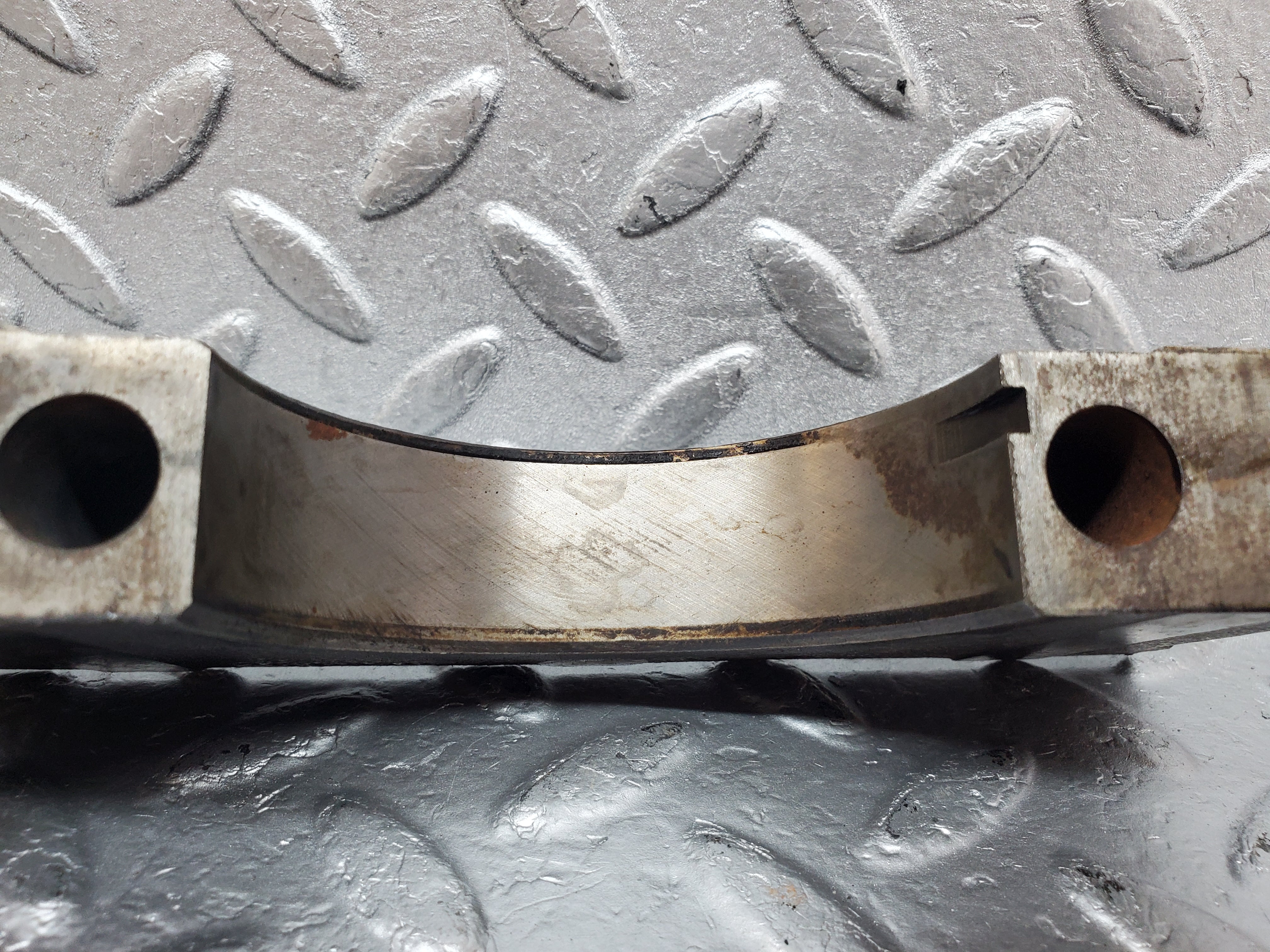 0921 Mercedes-Benz C107 350SLC Coupe Crankshaft Bearing Holder 1160110312