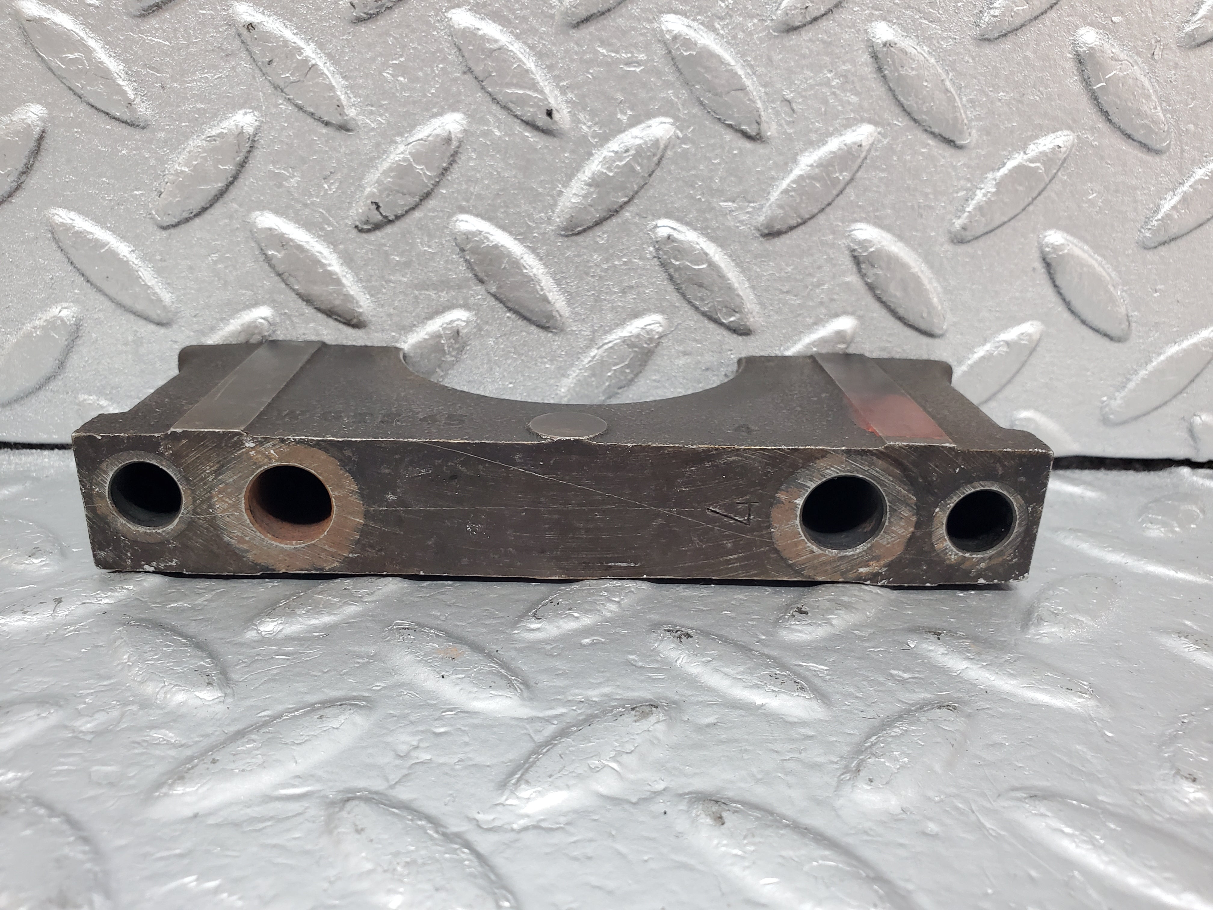 0921 Mercedes-Benz C107 350SLC Coupe Crankshaft Bearing Holder 1160110312