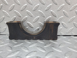 0923 Mercedes-Benz C107 350SLC Coupe Crankshaft Bearing Holder 1160110312