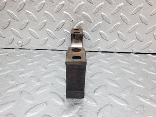 0923 Mercedes-Benz C107 350SLC Coupe Crankshaft Bearing Holder 1160110312