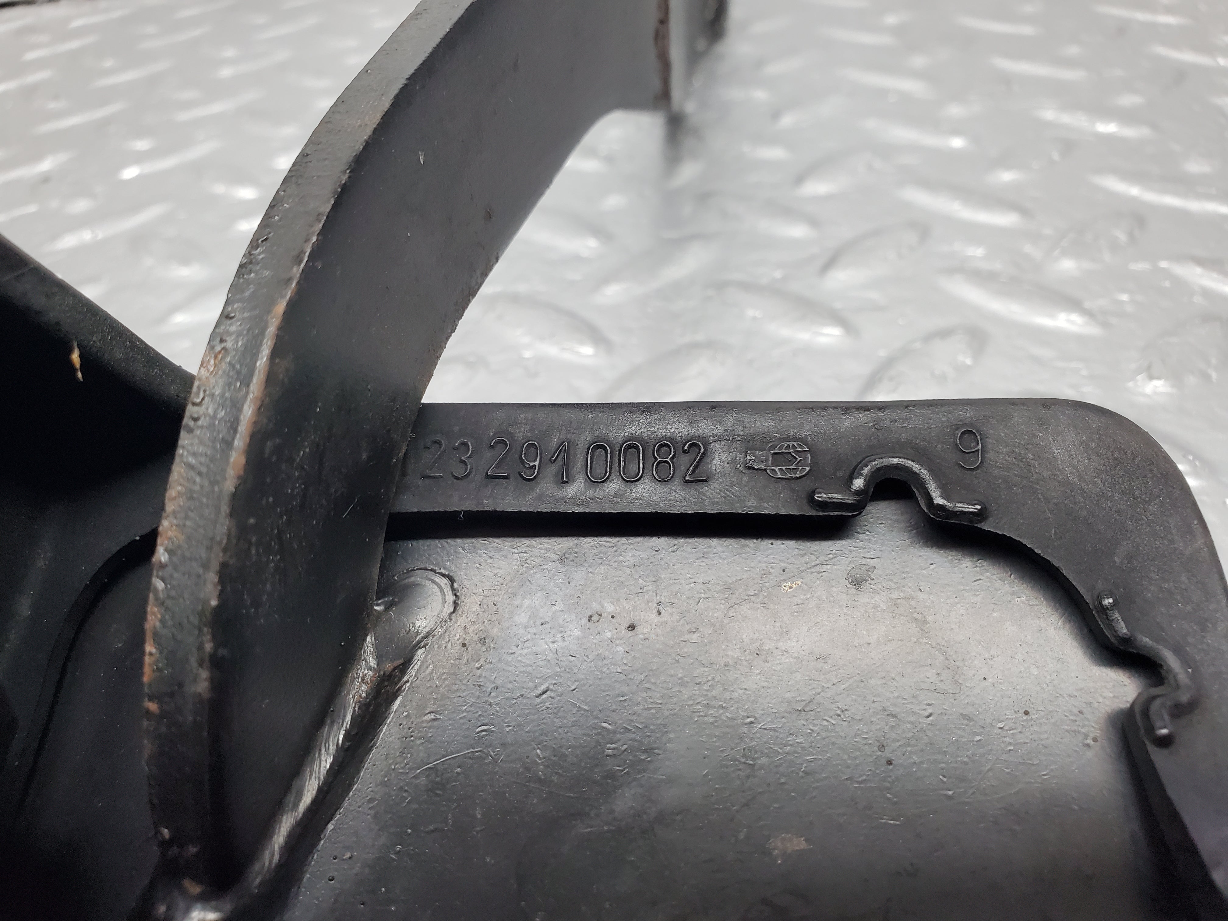 0972 Mercedes-Benz C123 230CE Brake Pedal With Rubber 1232910082