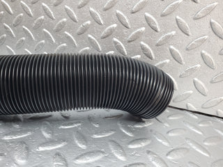 1022 Mercedes-Benz C123 230CE Air Duct Pipe Hose