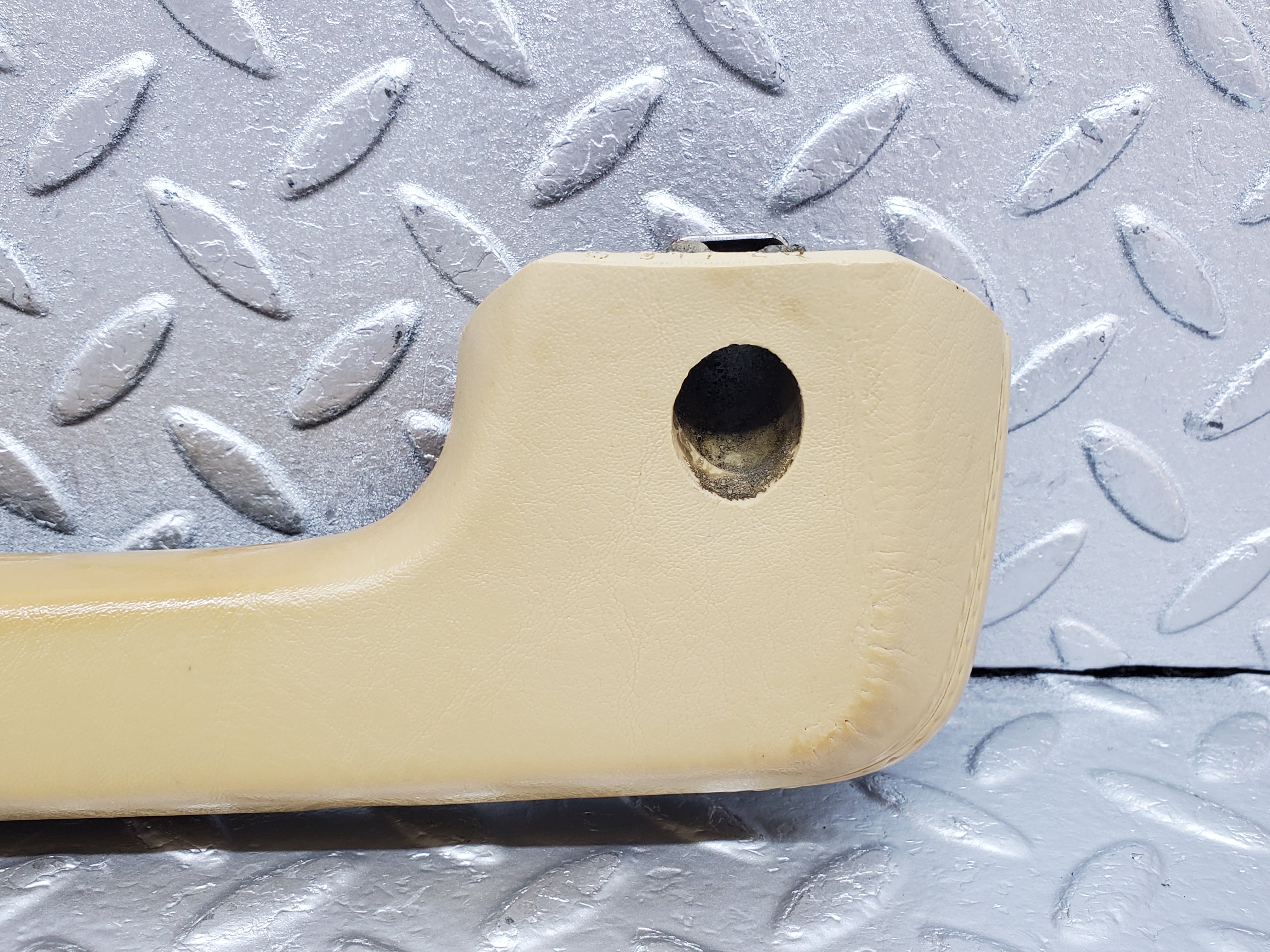 0998 Mercedes-Benz C123 230CE Coupe Interior Door Handle Right Beige 1239702001