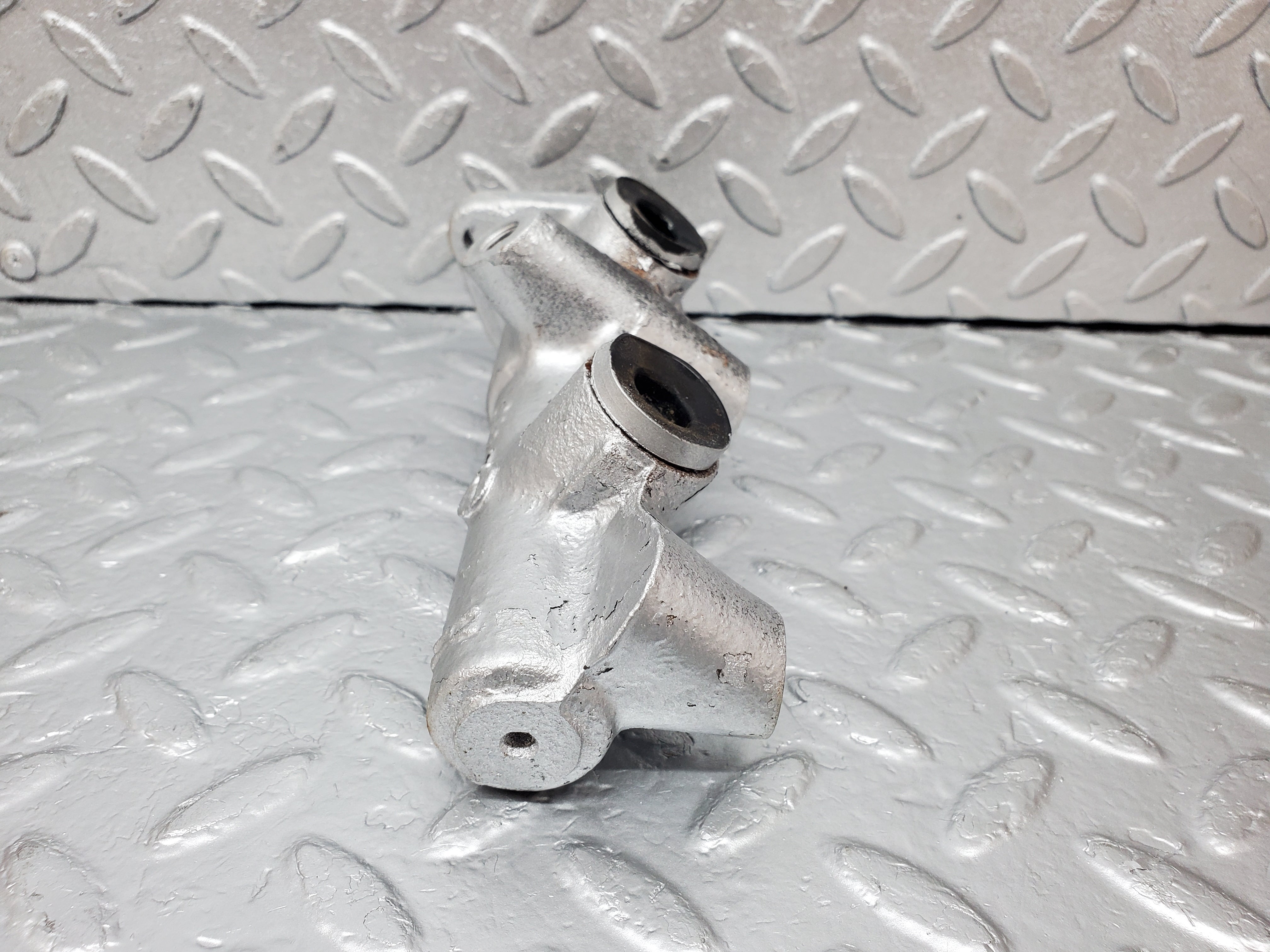 1079 Mercedes-Benz C123 230CE Coupe Brake Master Cylinder