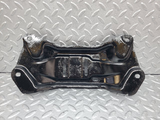 1042 Mercedes-Benz C123 230CE Gearbox Mount Bracket Holder