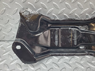 1042 Mercedes-Benz C123 230CE Gearbox Mount Bracket Holder
