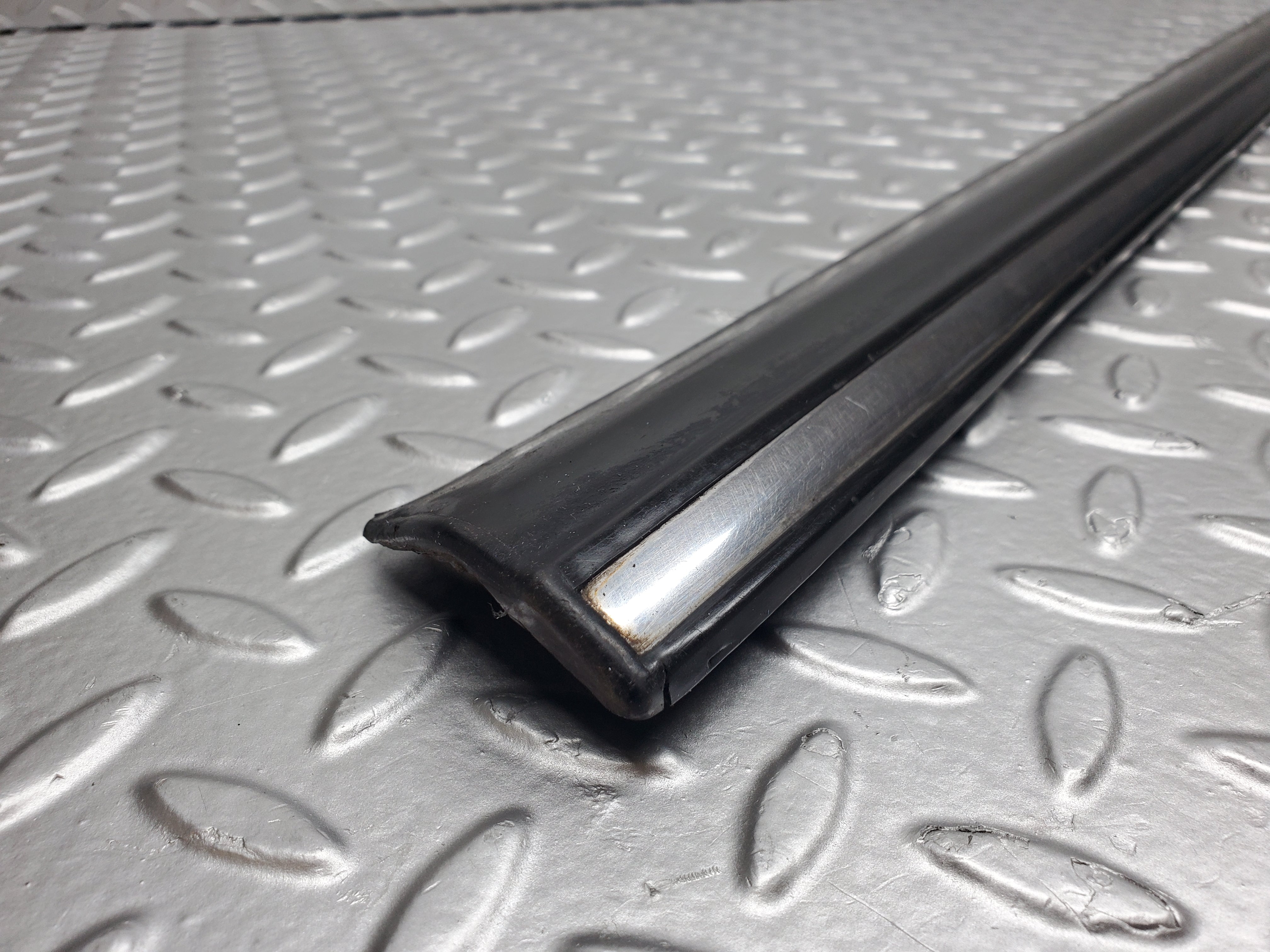 1100 Mercedes-Benz C123 230CE Coupe Left Door Lower Trim 1236903380