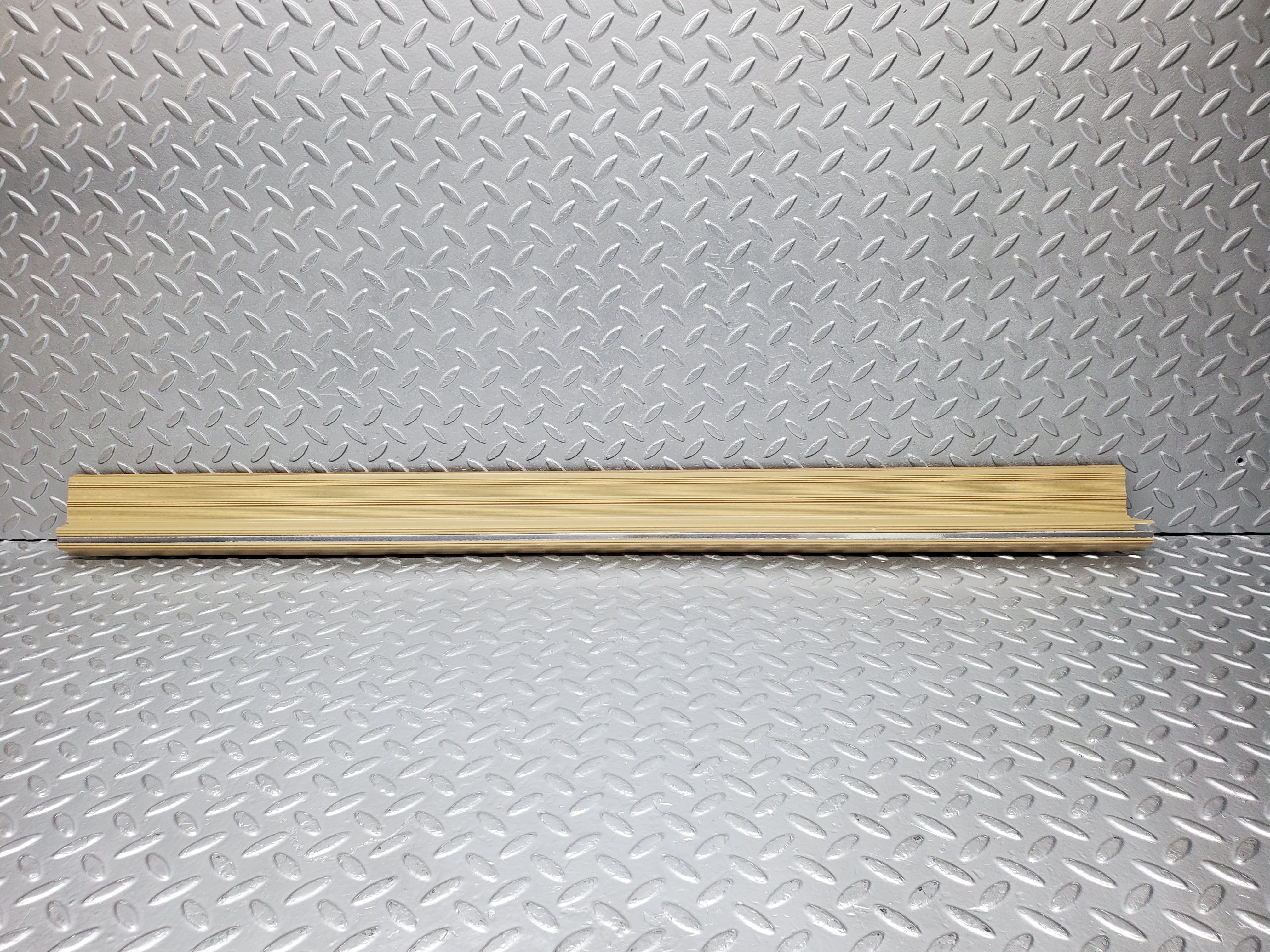1069 Mercedes-Benz C123 230CE Door Sill Trim Right Side Beige