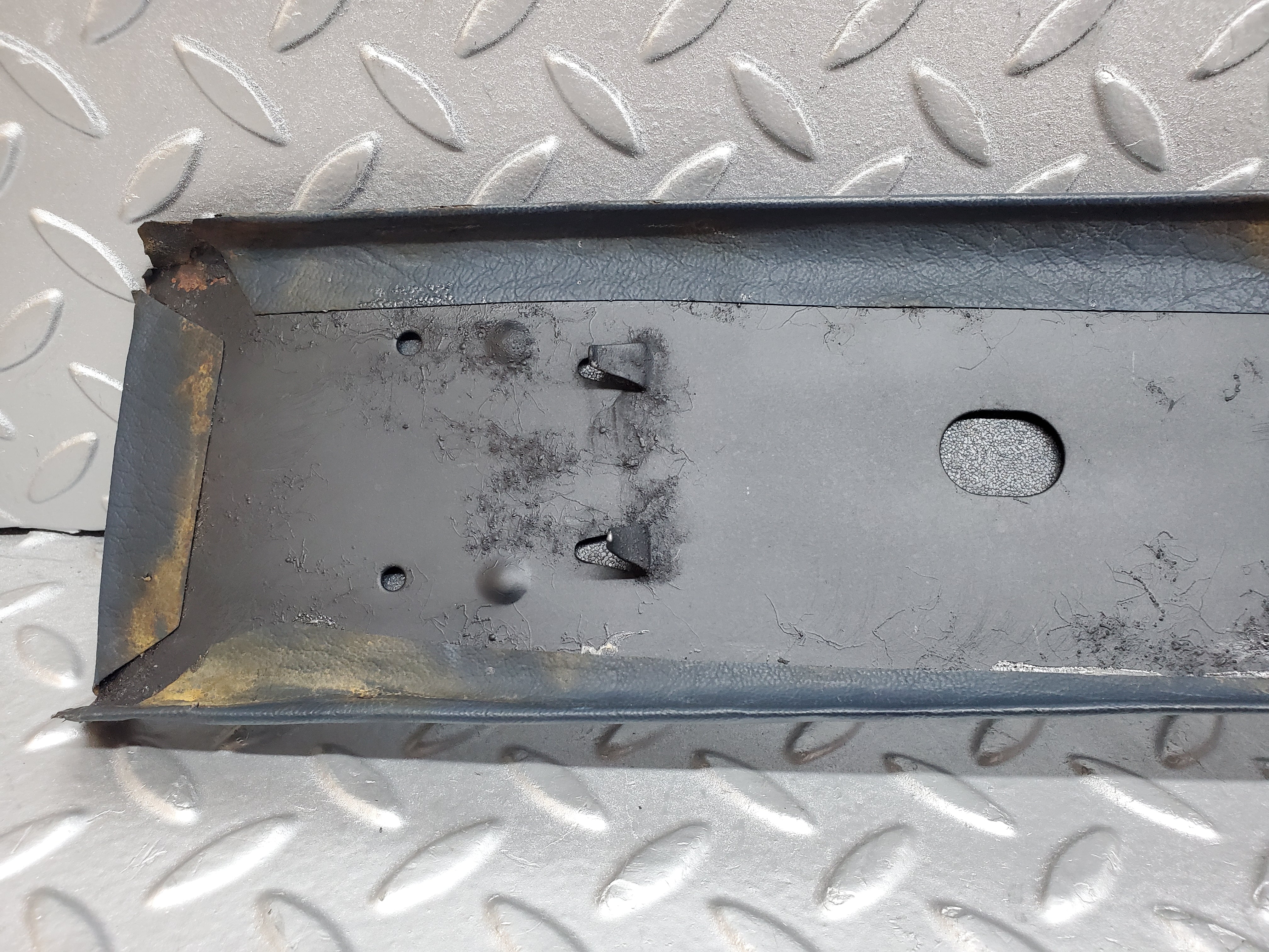 1164 Mercedes-Benz W108 280SE  B Pillar Trim Panel Left Blue