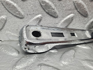 W108 window lifter crank handle used OEM