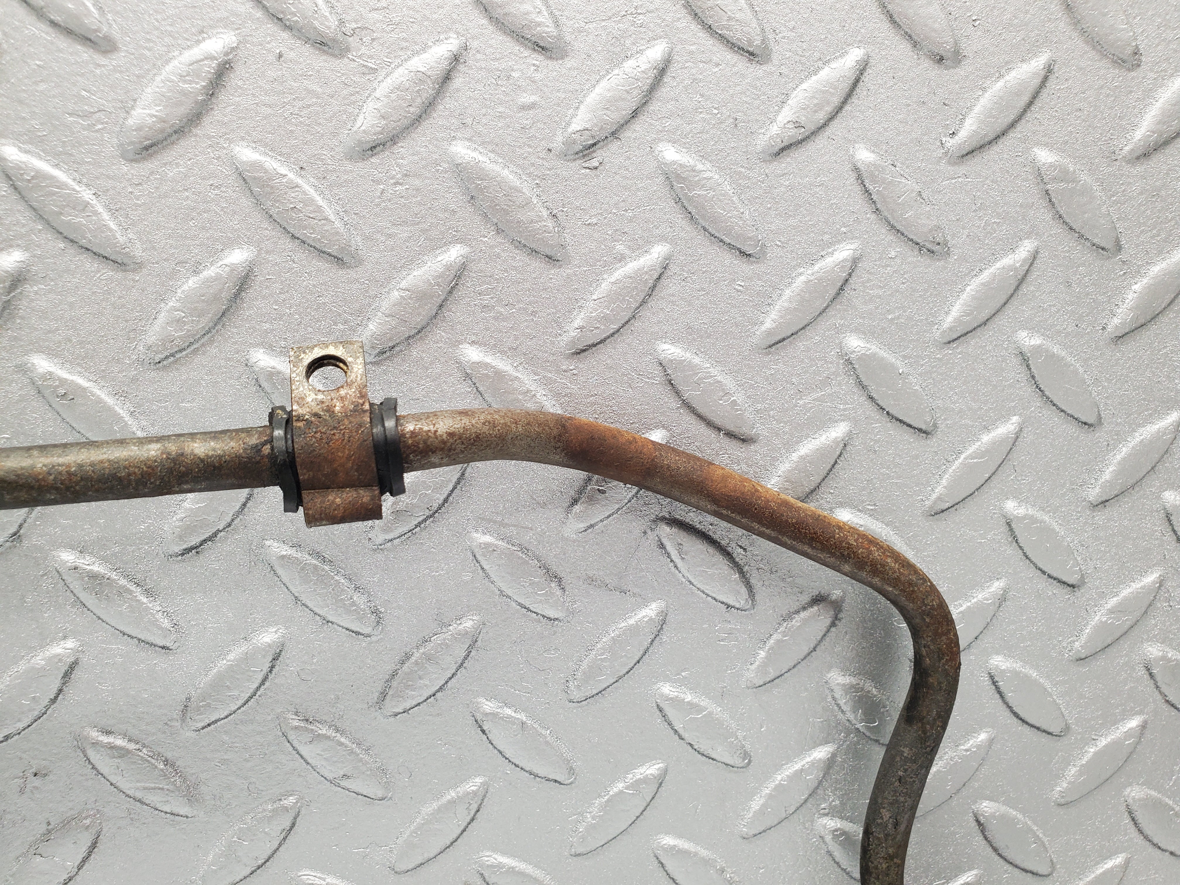 1118 Mercedes-Benz W123 240D Gearbox Oil Hose Pipe