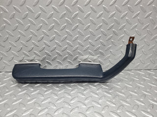 W123 Lang front left interior door handle blue used OEM