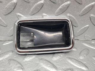 V123 W123 Lang door handle chrome frame left used OEM