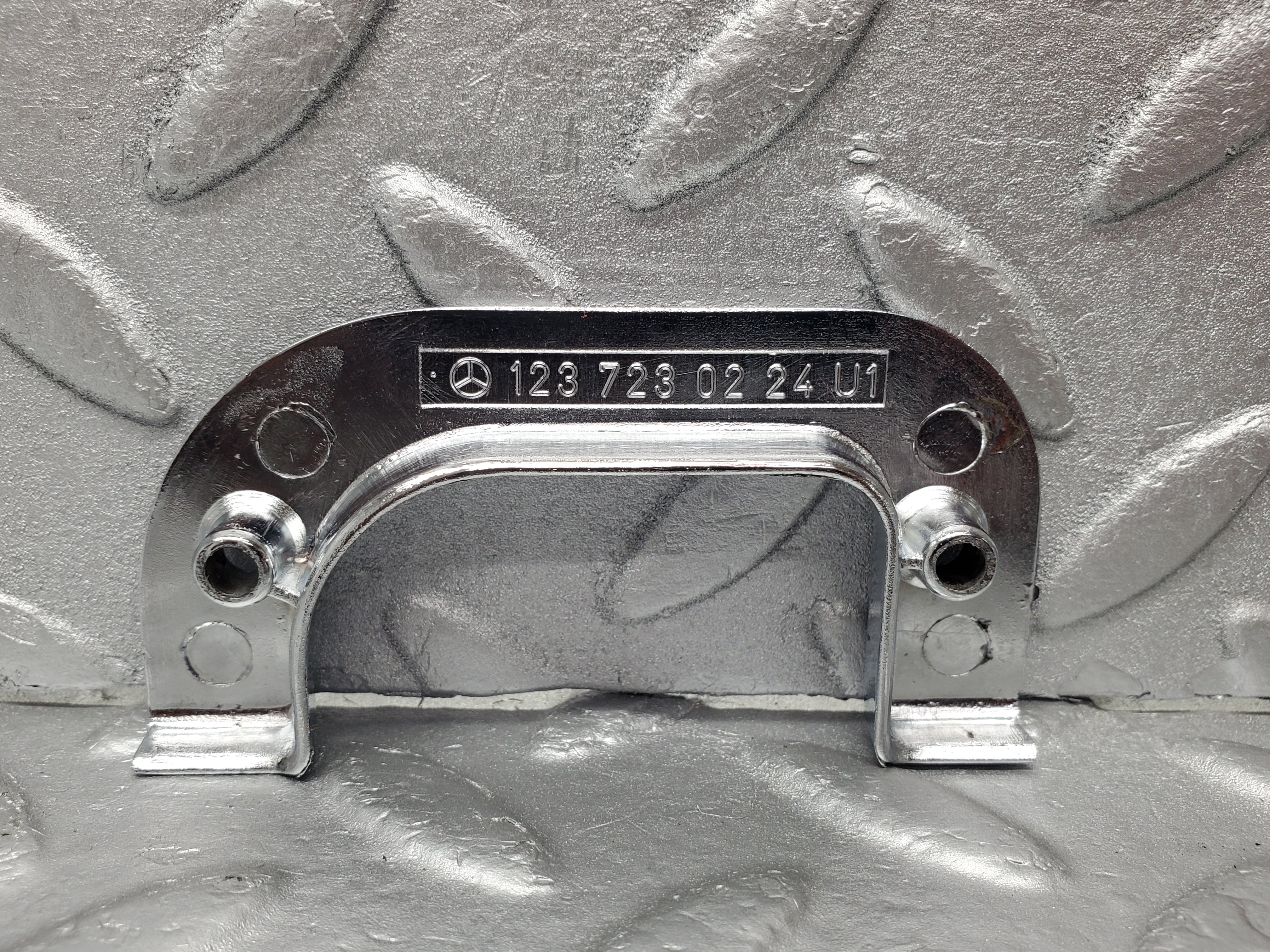 1314 Mercedes-Benz V123 240D Right Interior Chrome Door Latch Trim