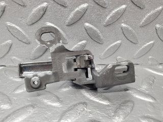 1315 Mercedes-Benz V123 240D Right Interior Door Handle 1237600261