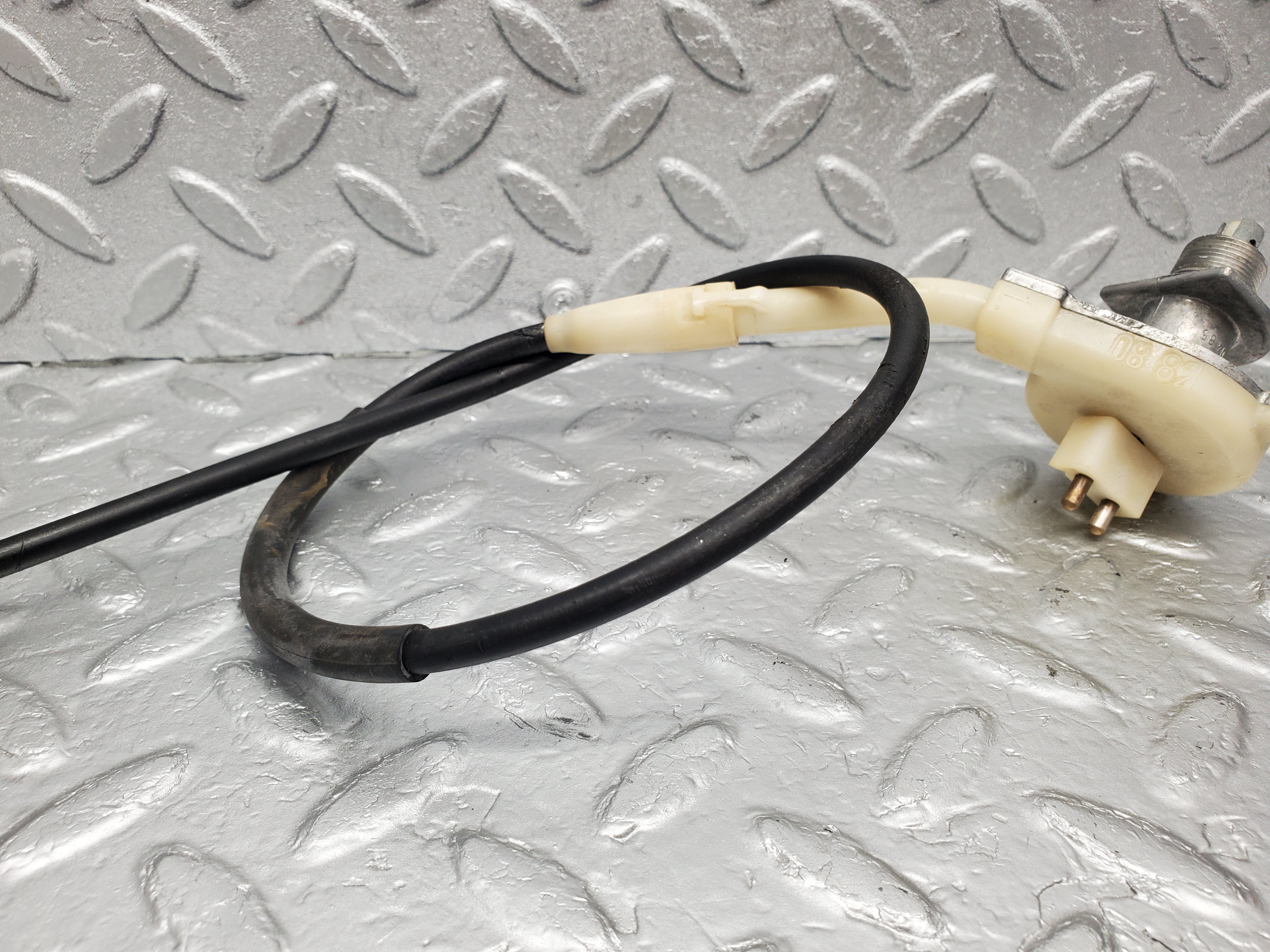 1346 Mercedes-Benz V123 240D LWB Heater Regulator 1238300485
