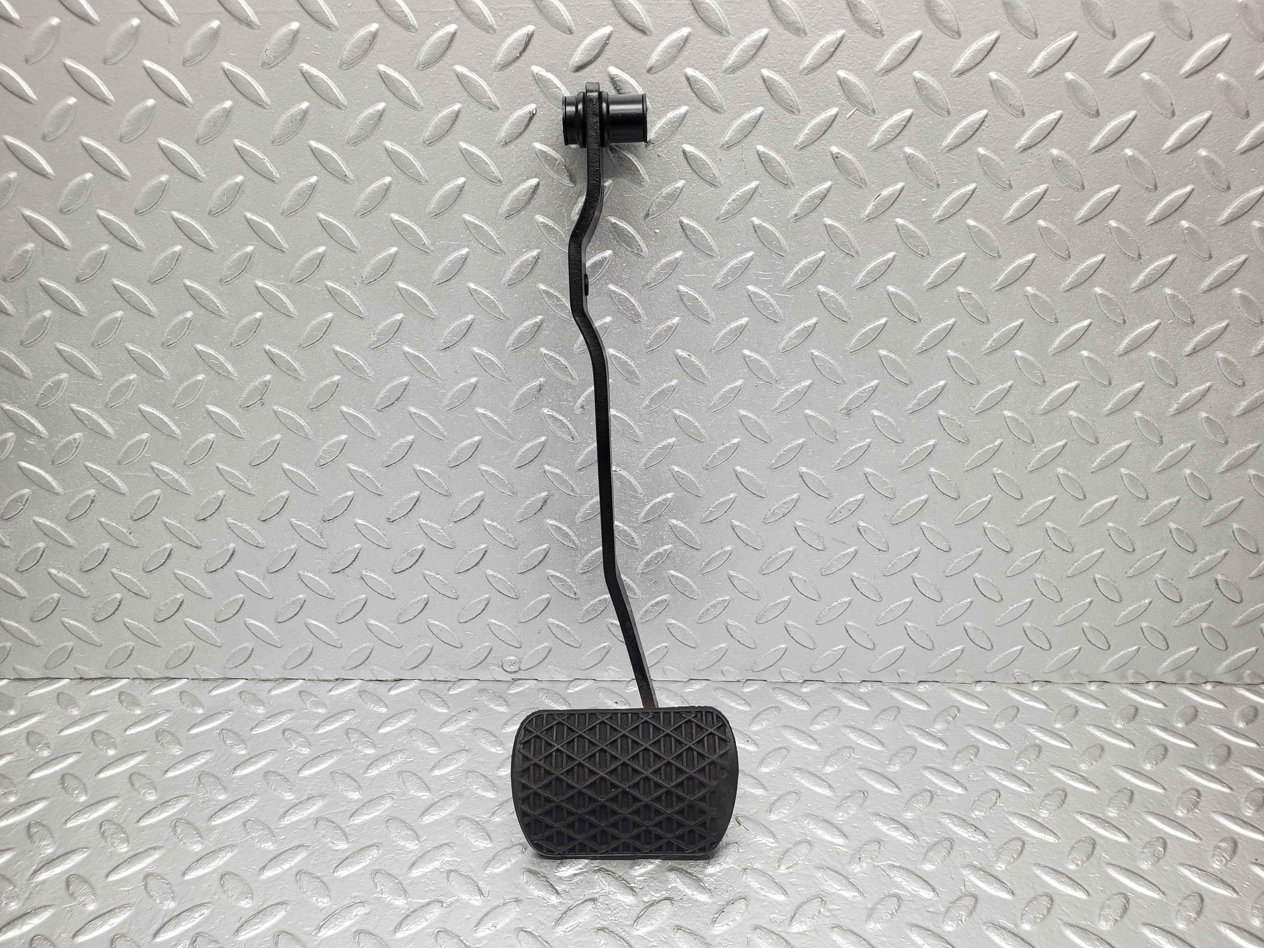 1348 Mercedes-Benz V123 240D Brake Pedal