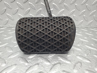 W123 Lang brake pedal used OEM