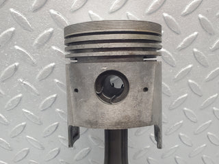 W120 Ponton piston with connecting rod used OEM