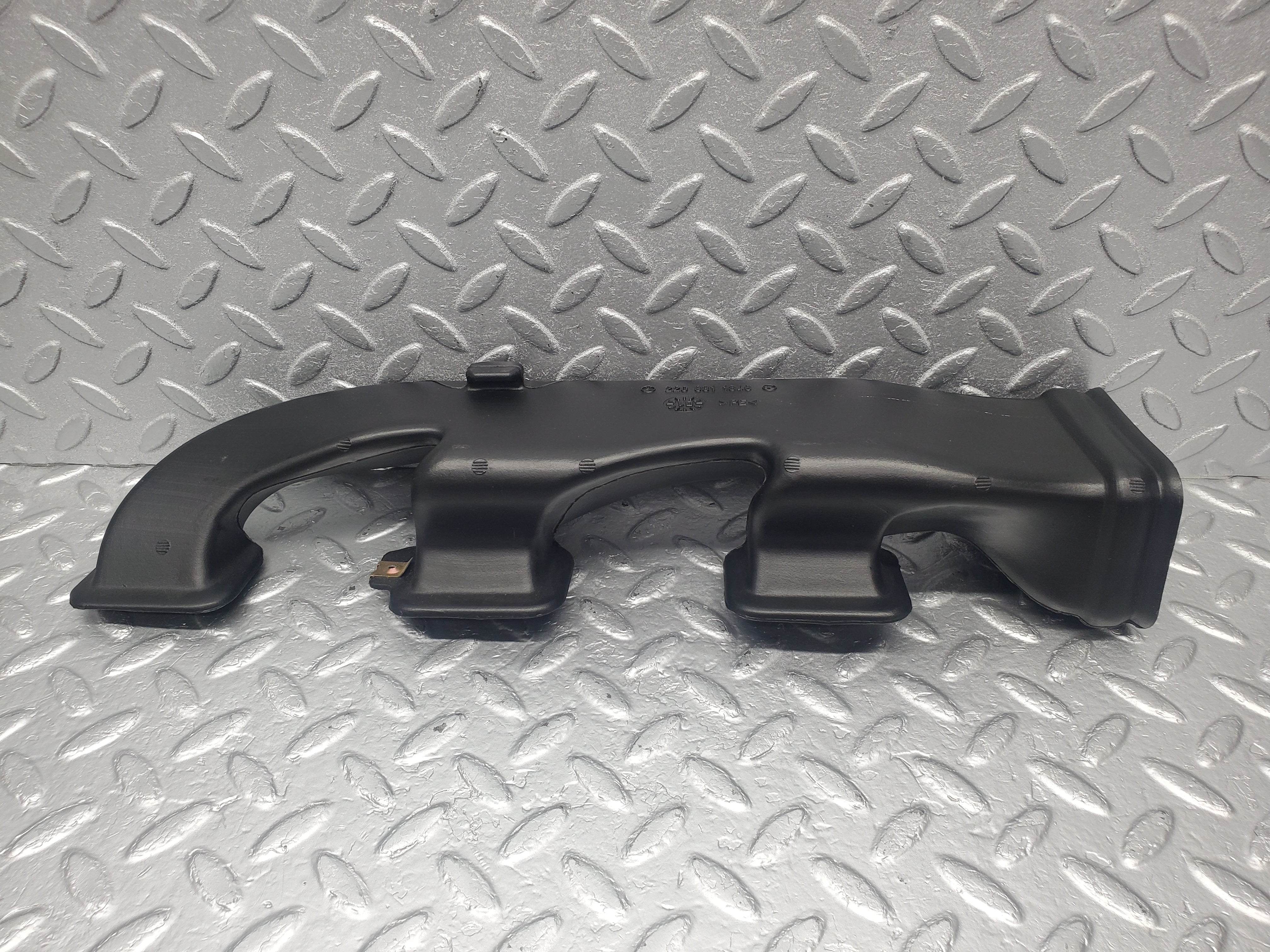 1504 Mercedes-Benz W220 S430 Air Duct Pipe 2208311846