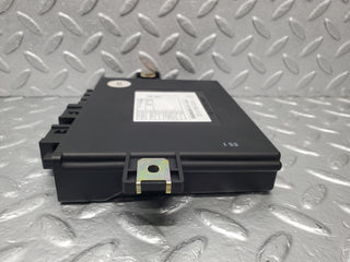 W220 keyless go control module used OEM