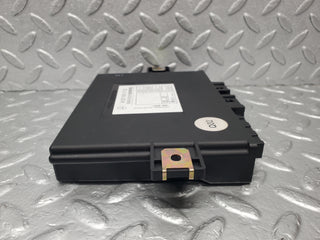 W220 keyless go control module used OEM