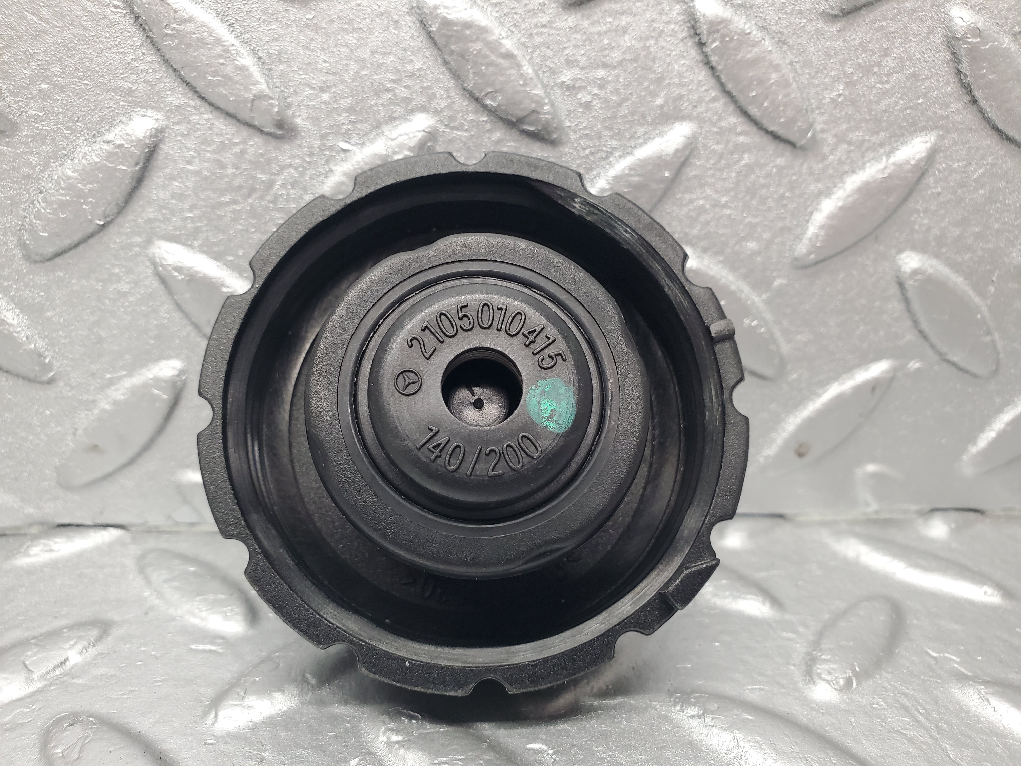 1594 Mercedes-Benz W220 S430 Coolant Expansion Tank 2205000049