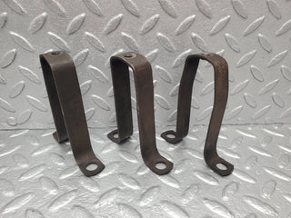 W105 Ponton valve cover support used OEM