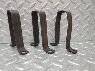 W105 Ponton valve cover support used OEM