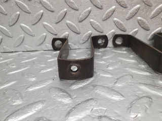 W105 Ponton valve cover support used OEM