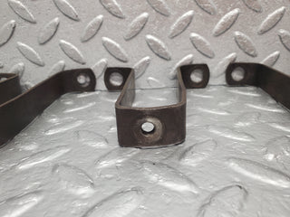 W105 Ponton valve cover support used OEM