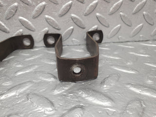 W105 Ponton valve cover support used OEM