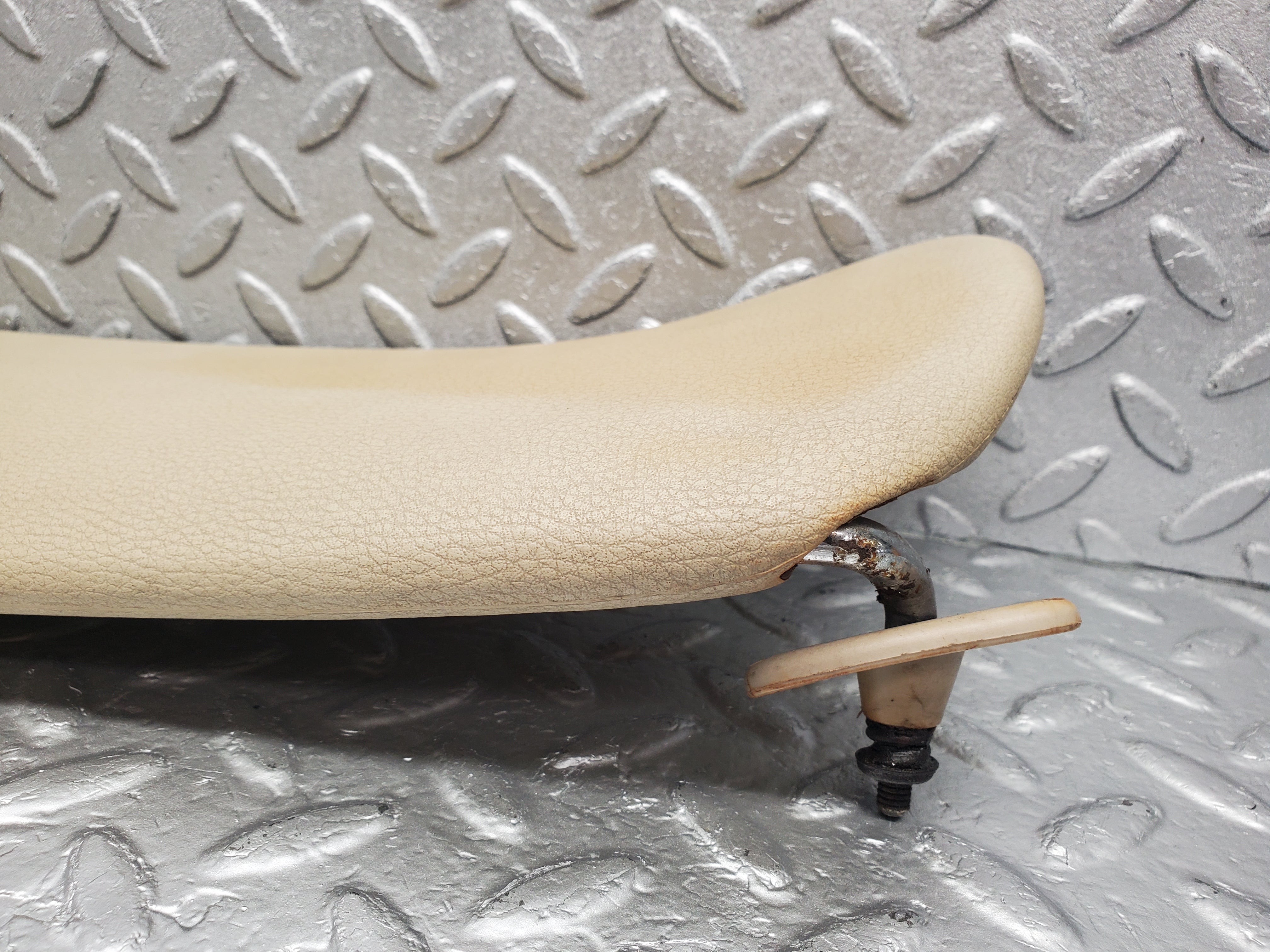 1779 Mercedes-Benz W116 350SE Sun Visor Right Side