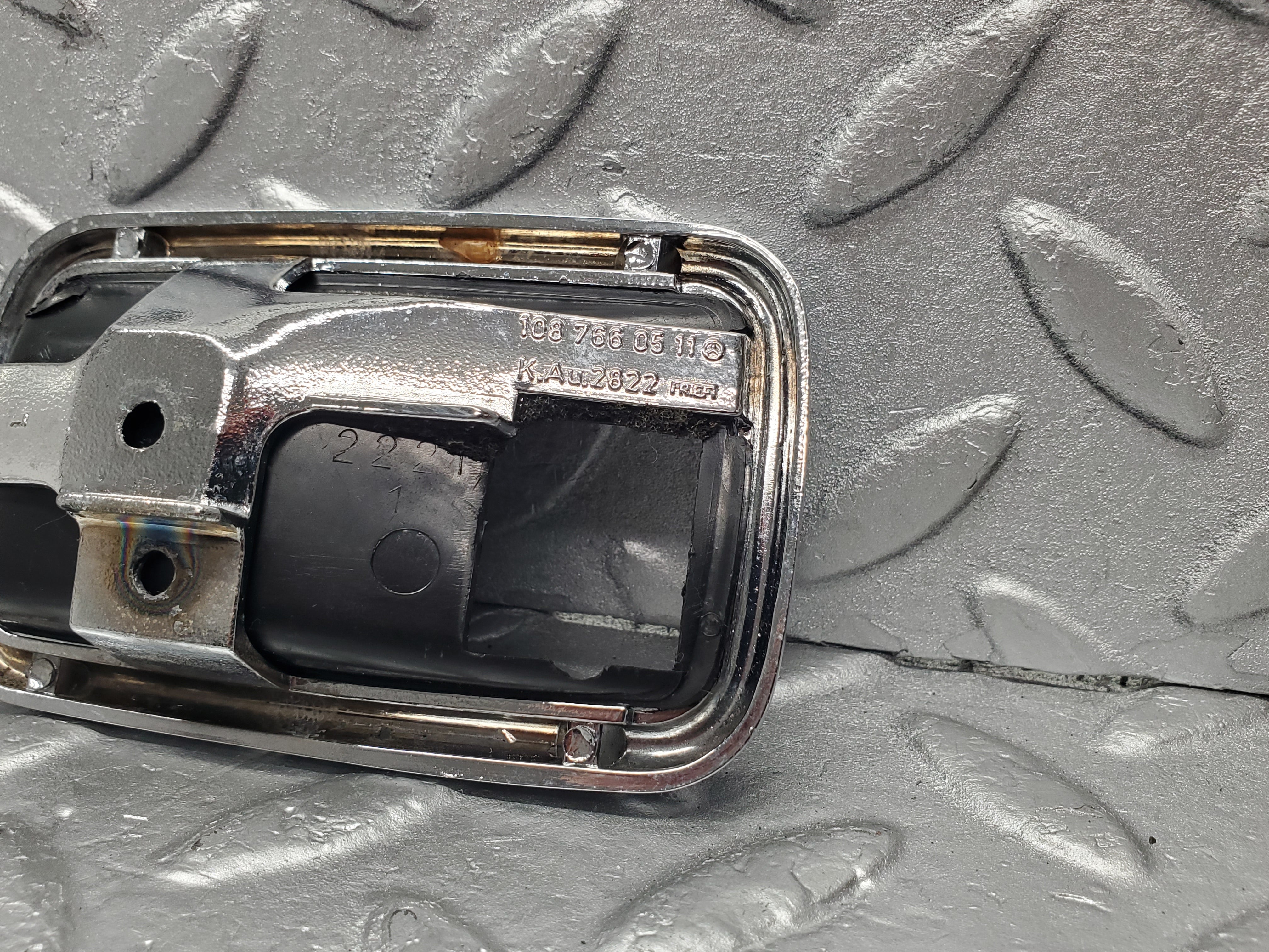 1836 Mercedes-Benz W108 280SE Chrome Frame For Door Handle Right 1087660611