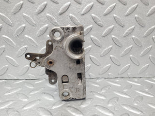W120 Ponton door lock mechanism right side used OEM