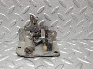 W120 Ponton door lock mechanism right side used OEM