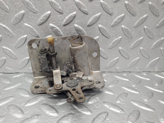 W120 Ponton door lock mechanism right side used OEM