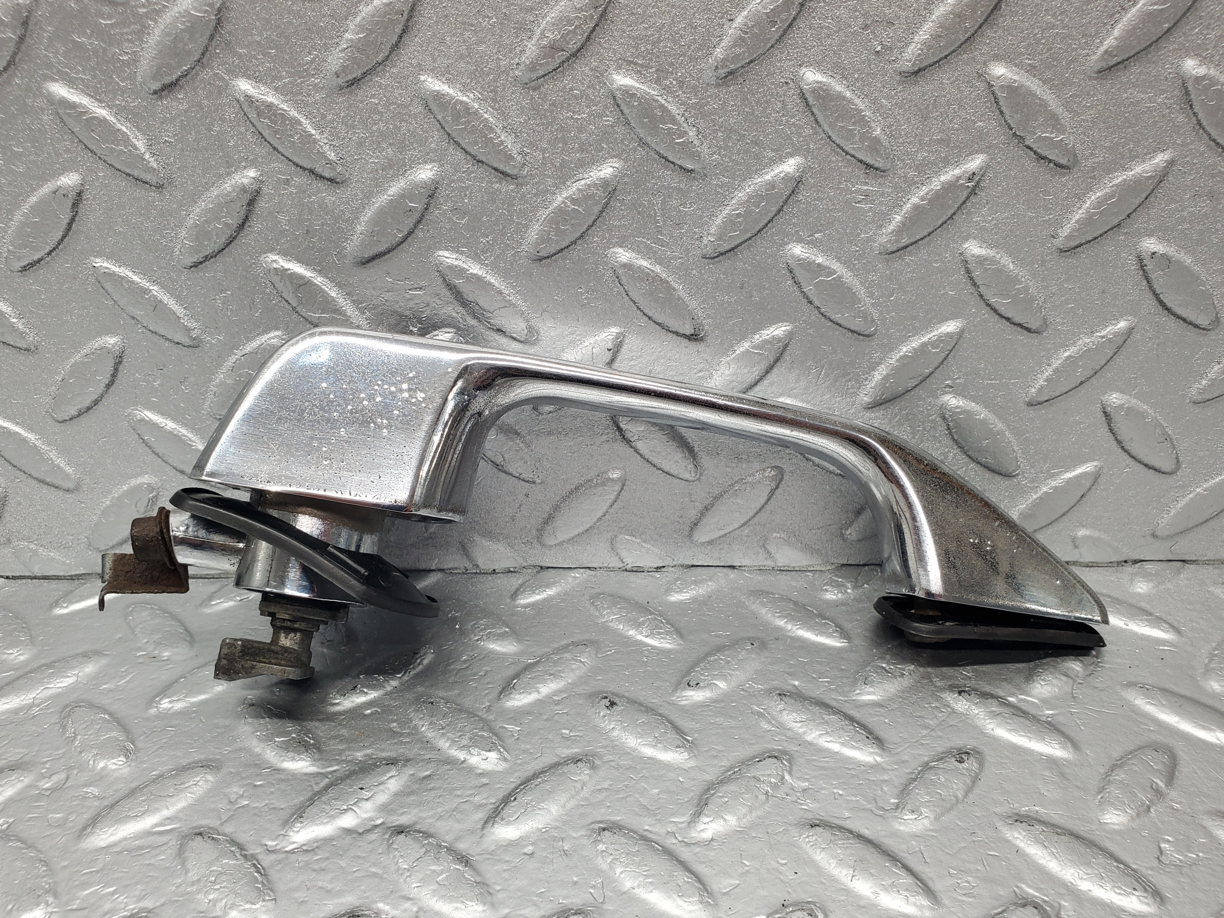 1873 Mercedes-Benz W108 280SE Exterior Door Handle Front Left No Key 1087661301